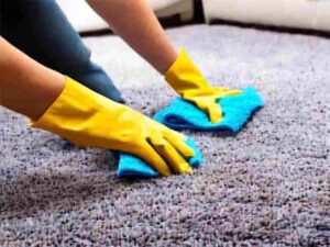 پاک کردن لکه روغن از روی فرش